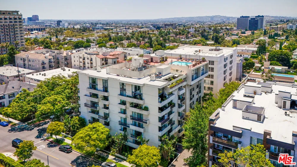 325 Oakhurst Drive #405 Beverly Hills, CA 90210