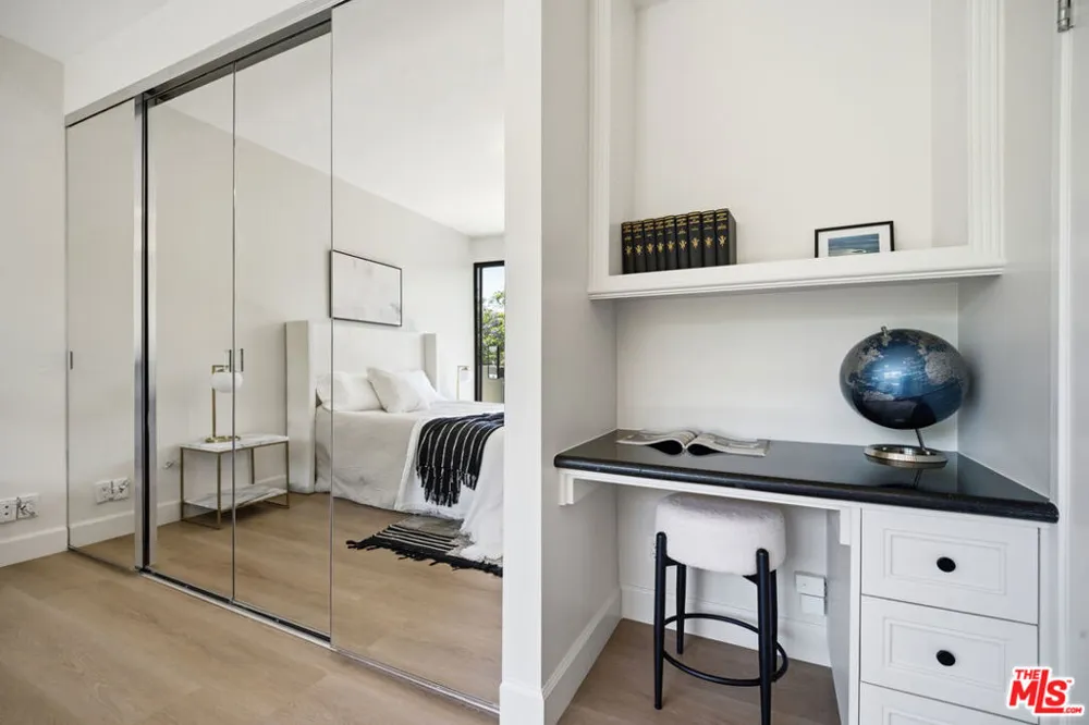 325 Oakhurst Drive #405 Beverly Hills, CA 90210