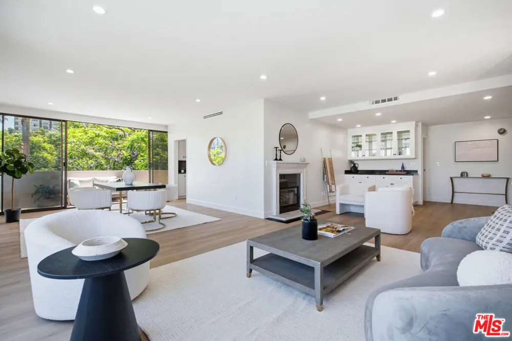 325 Oakhurst Drive #405 Beverly Hills, CA 90210