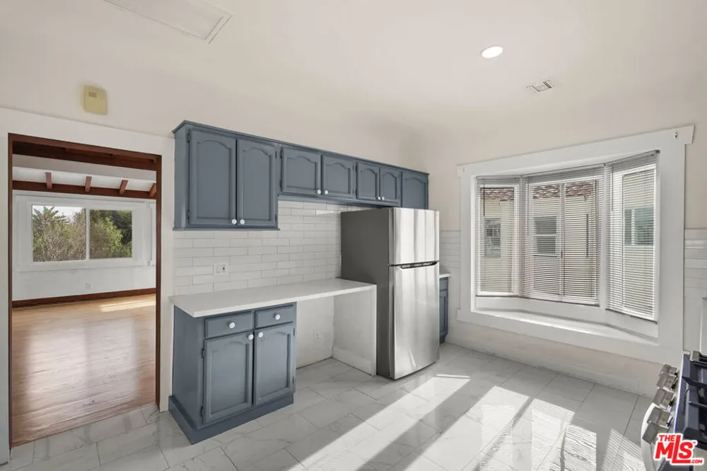 1821 Grace Avenue Los Angeles, CA 90028