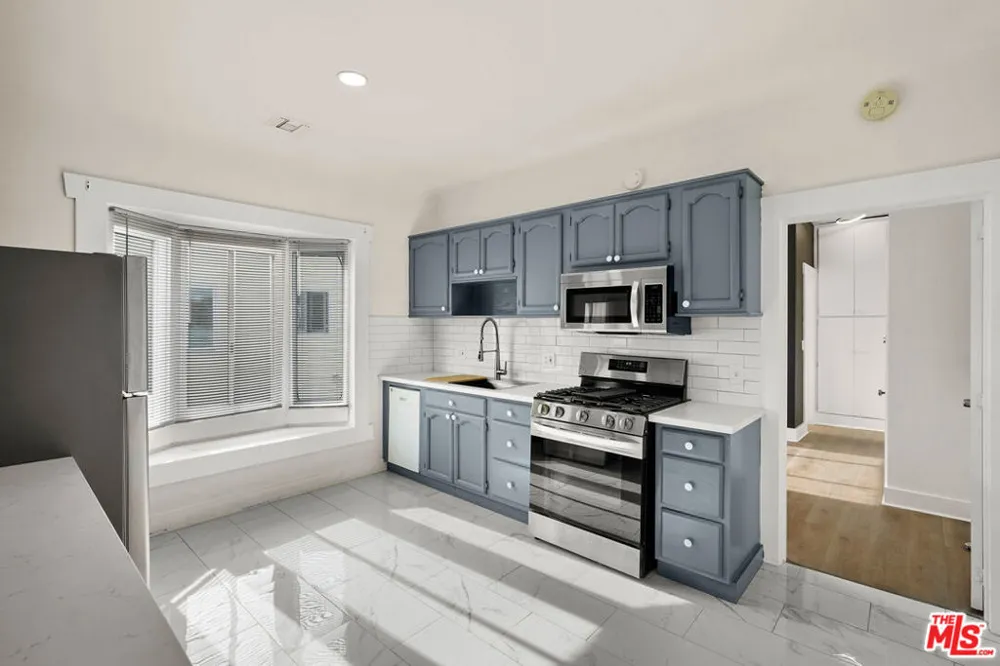 1821 Grace Avenue Los Angeles, CA 90028