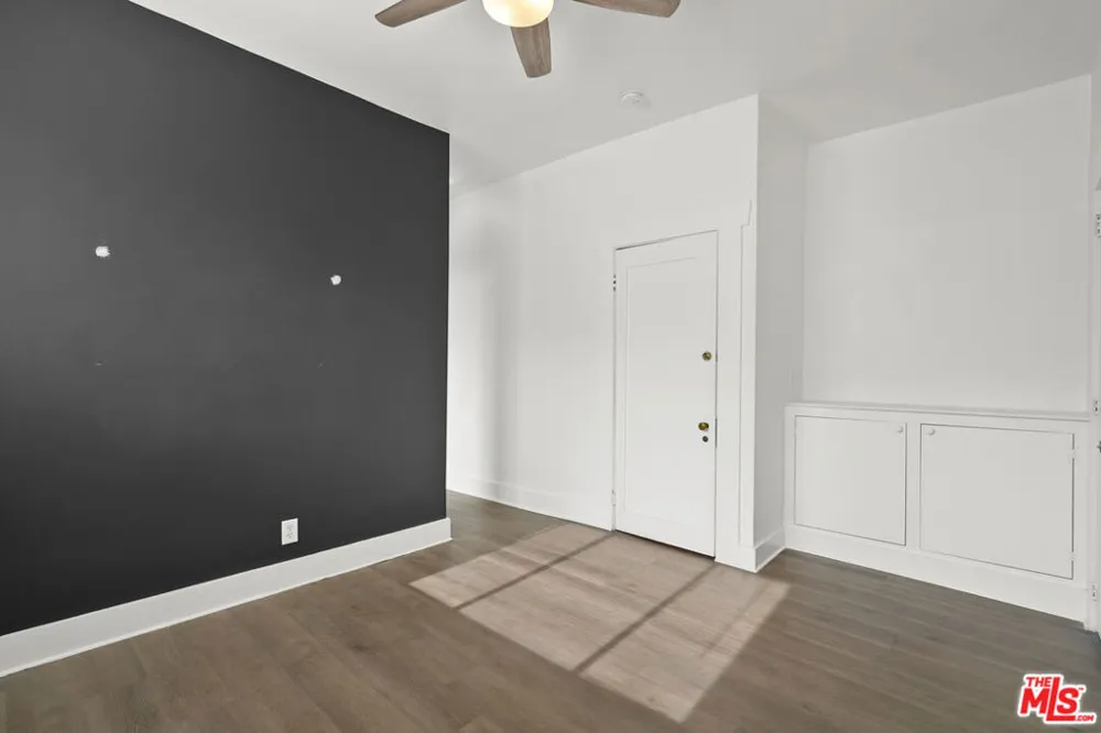 1821 Grace Avenue Los Angeles, CA 90028