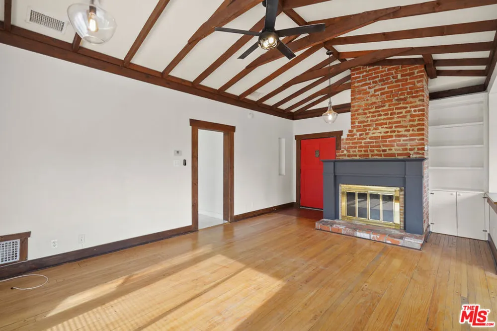1821 Grace Avenue Los Angeles, CA 90028