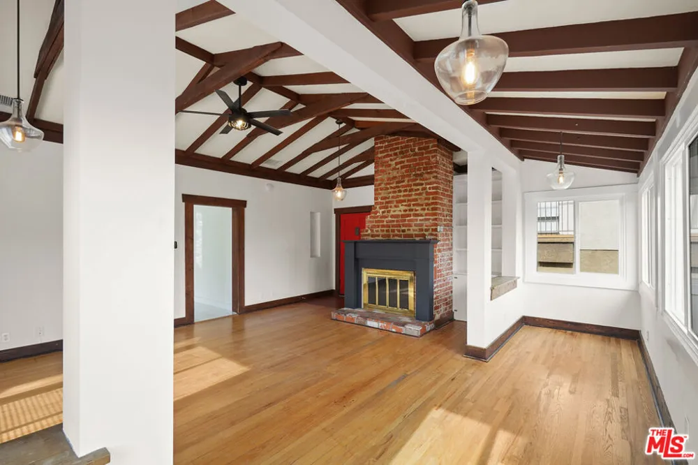 1821 Grace Avenue Los Angeles, CA 90028