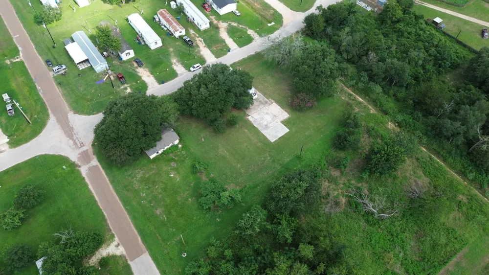 210 5th Street Hempstead, TX 77445