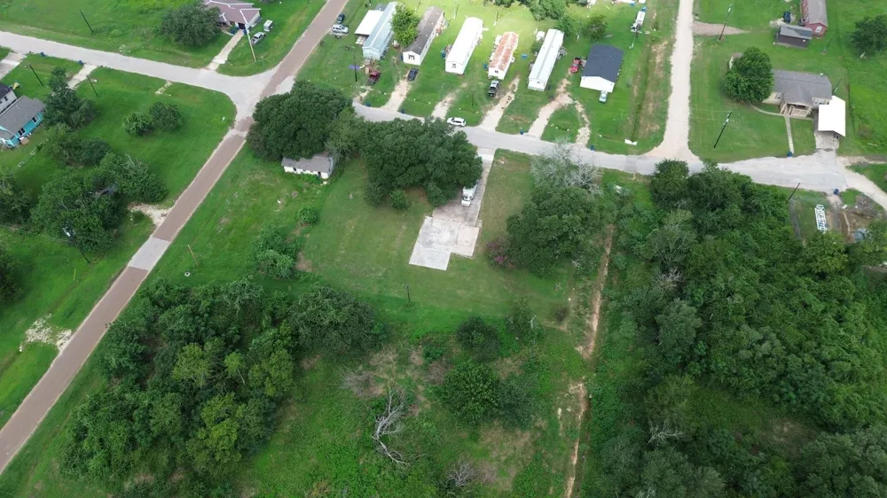 210 5th Street Hempstead, TX 77445