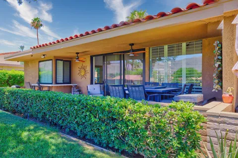 14 La Ronda Drive