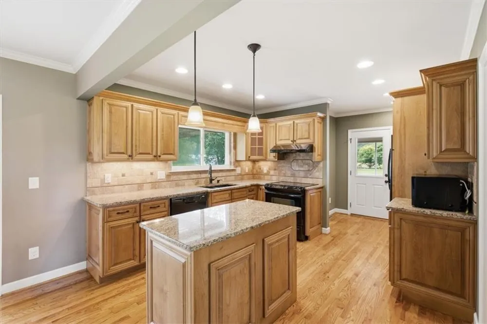 1314 Cave Springs Road Cedartown, GA 30125