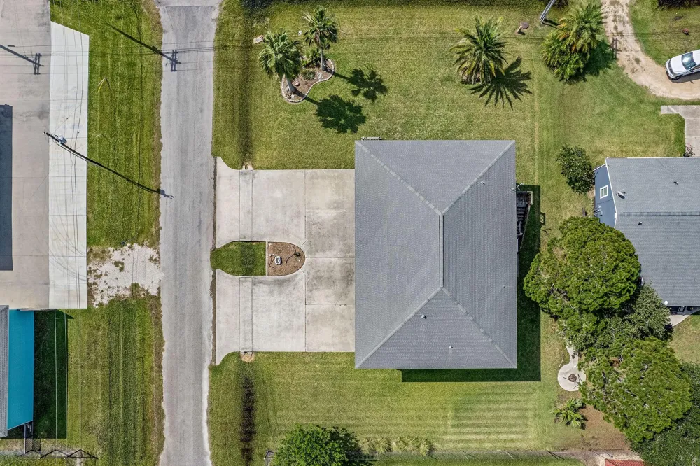23 Macey Street Port O Connor, TX 77982