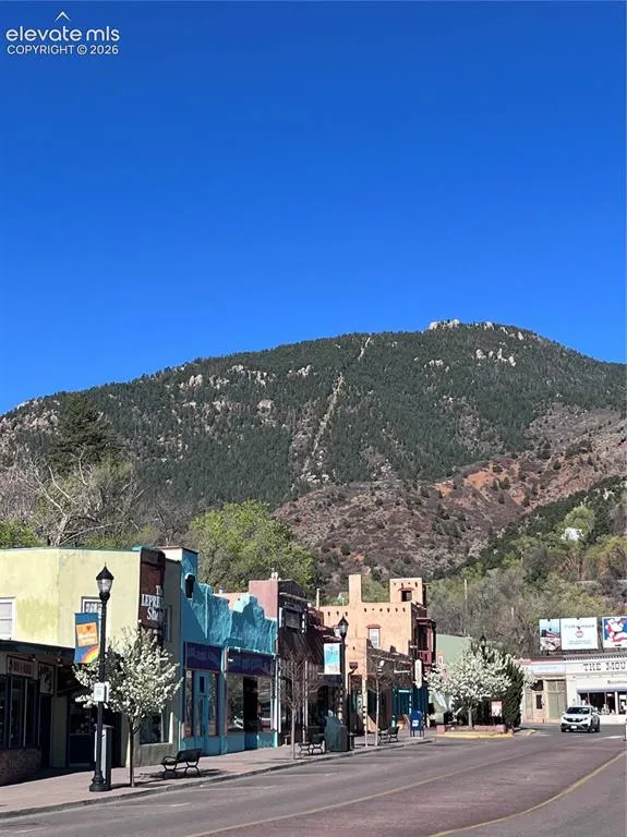 129 Ruxton Avenue Manitou Springs, CO 80829