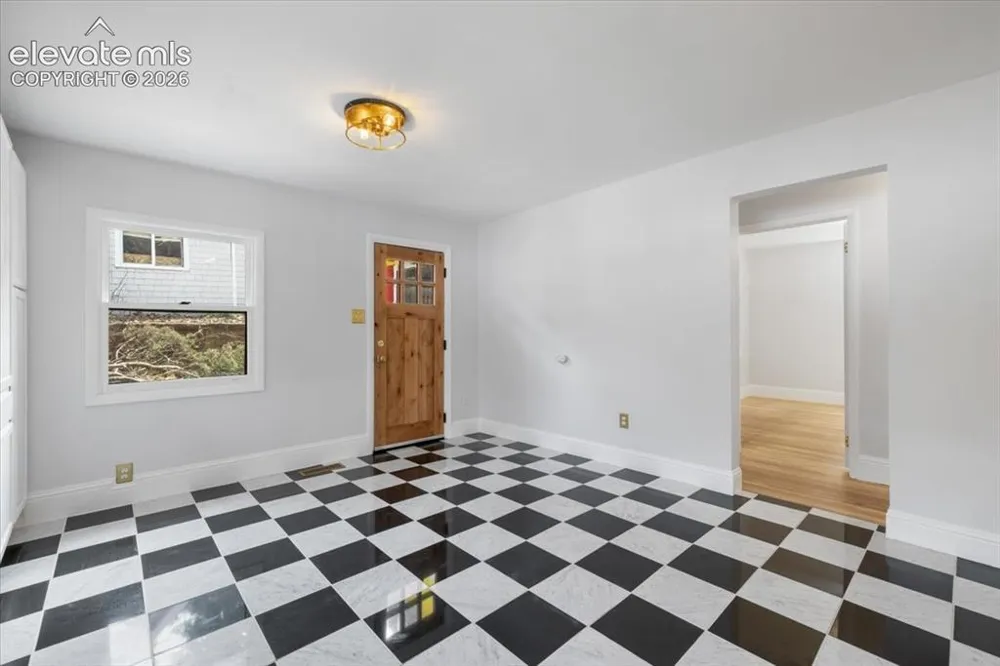 129 Ruxton Avenue Manitou Springs, CO 80829