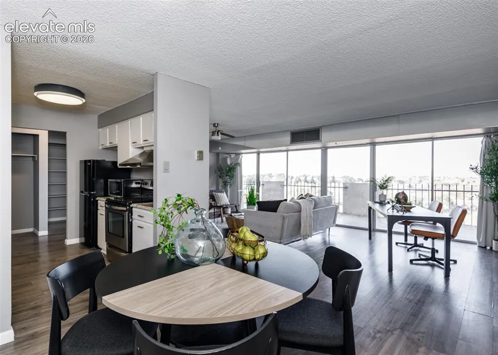 411 Lakewood Circle #B913 Colorado Springs, CO 80910