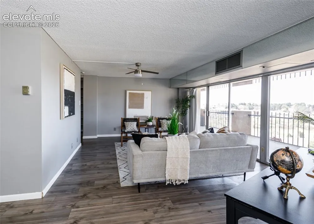 411 Lakewood Circle #B913 Colorado Springs, CO 80910