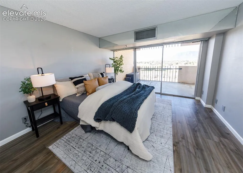 411 Lakewood Circle #B913 Colorado Springs, CO 80910