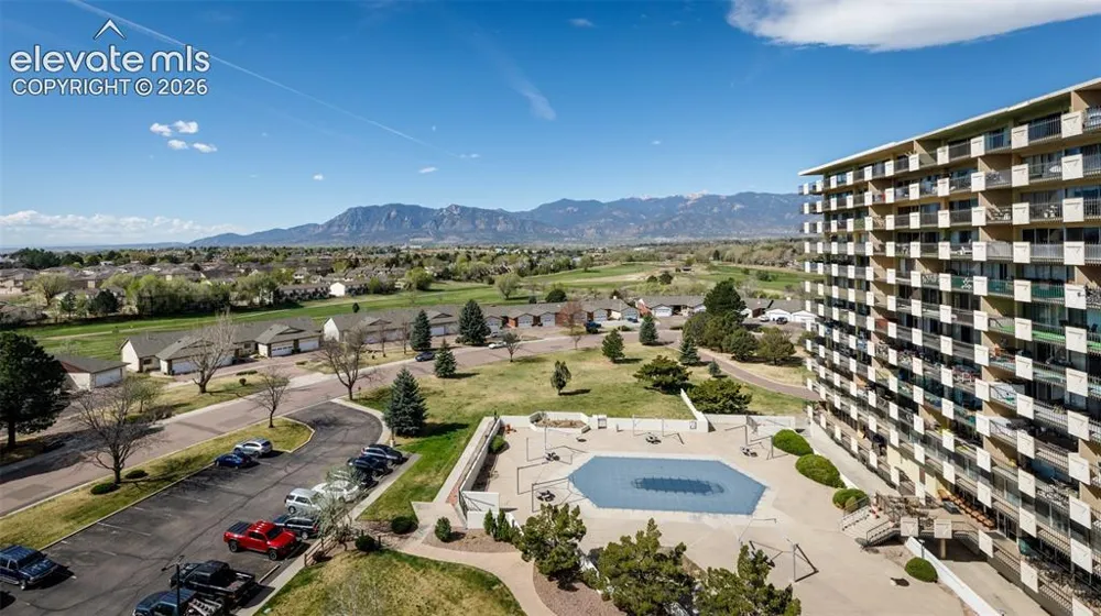 411 Lakewood Circle #B913 Colorado Springs, CO 80910
