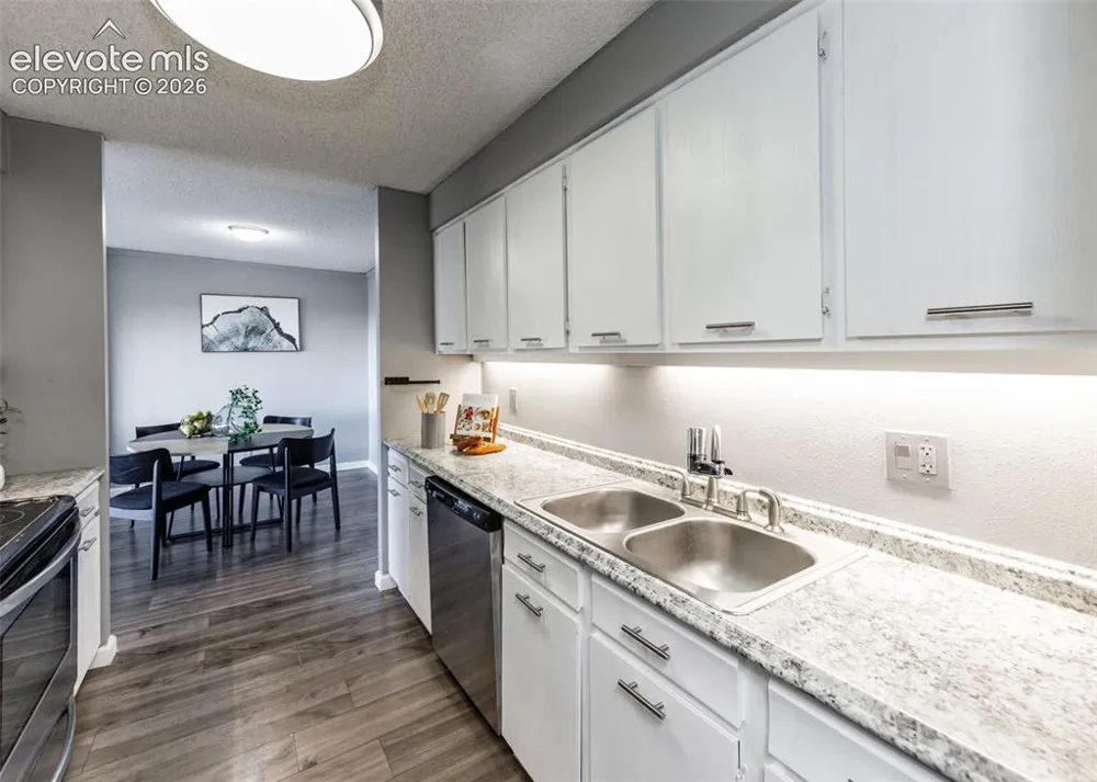 411 Lakewood Circle #B913 Colorado Springs, CO 80910