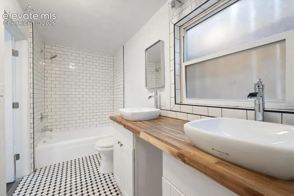 125 Ruxton Avenue #R Manitou Springs, CO 80829