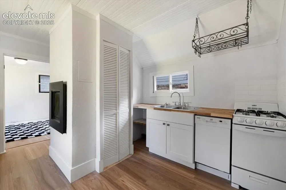 125 Ruxton Avenue #R Manitou Springs, CO 80829