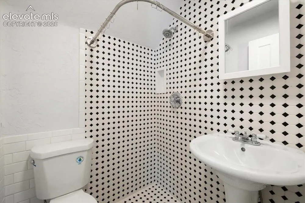 125 Ruxton Avenue #R Manitou Springs, CO 80829