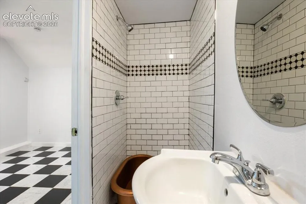 125 Ruxton Avenue #R Manitou Springs, CO 80829