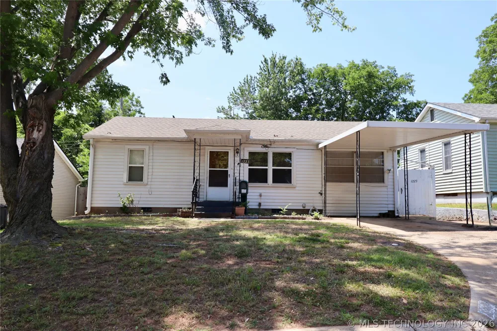 1223 Carol Drive Shawnee, OK 74804