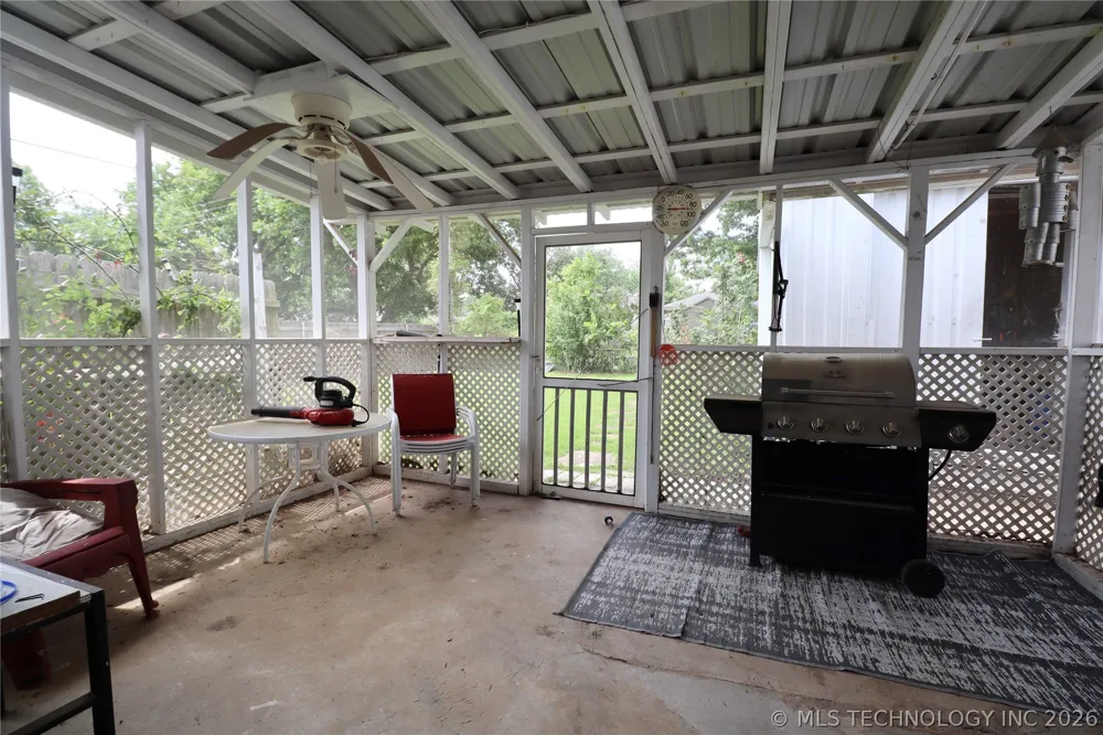 1223 Carol Drive Shawnee, OK 74804