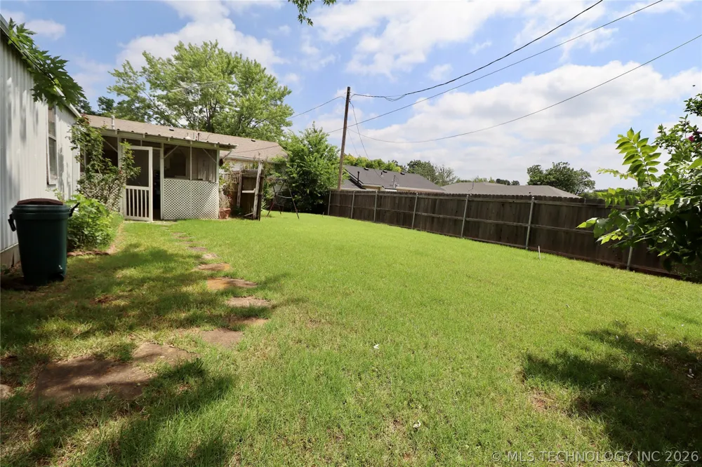 1223 Carol Drive Shawnee, OK 74804