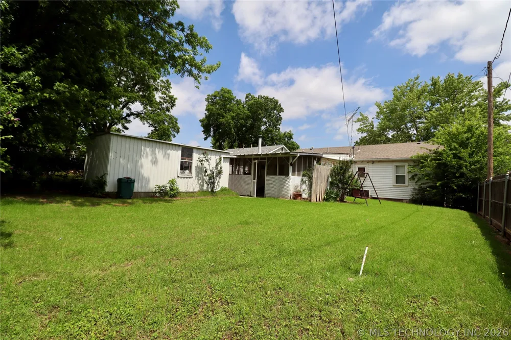 1223 Carol Drive Shawnee, OK 74804
