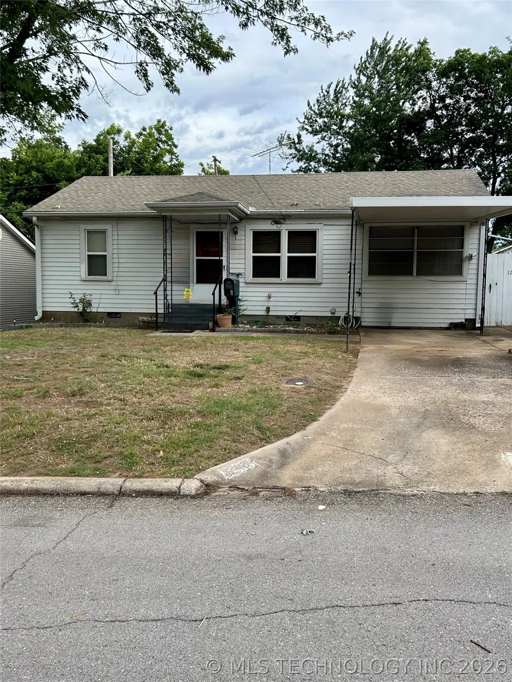 1223 Carol Drive Shawnee, OK 74804