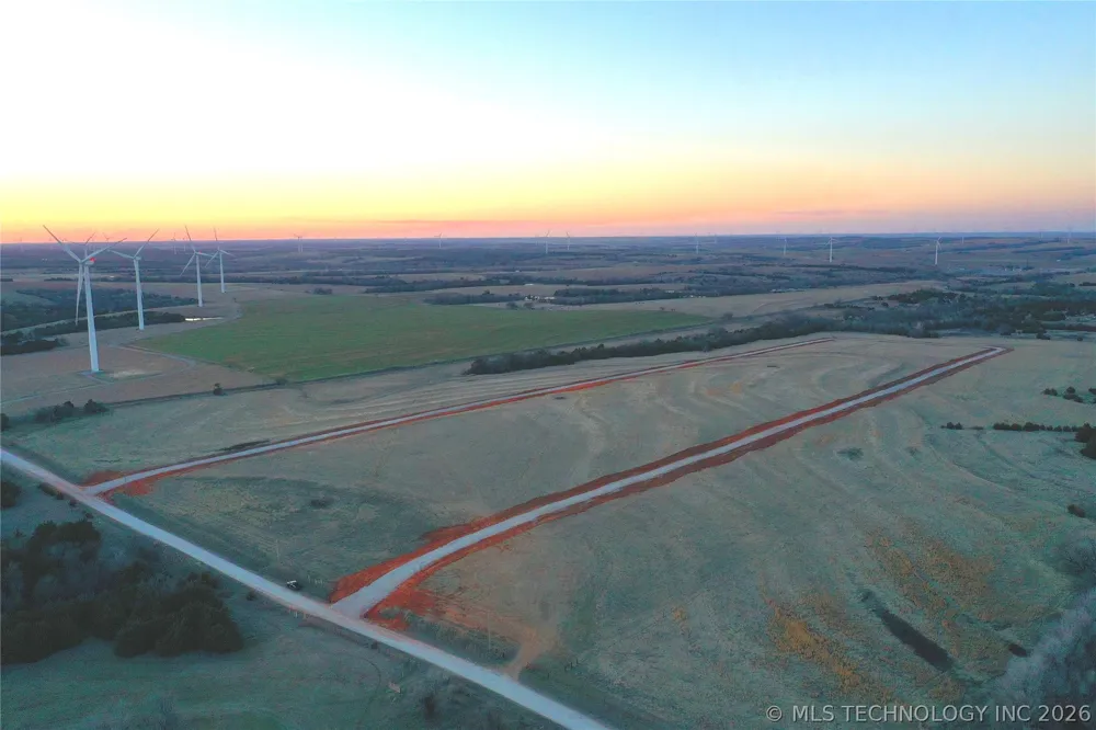 33 County Road 1200 Minco, OK 73059