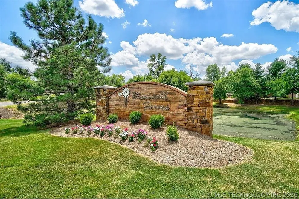 10915 Blue Sky Drive Midwest City, OK 73130