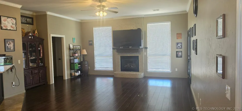 10915 Blue Sky Drive Midwest City, OK 73130