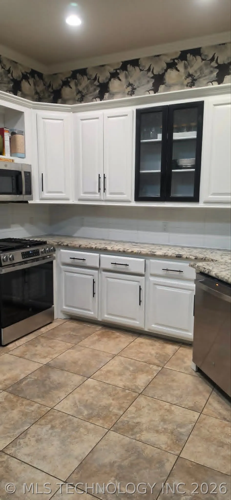 10915 Blue Sky Drive Midwest City, OK 73130