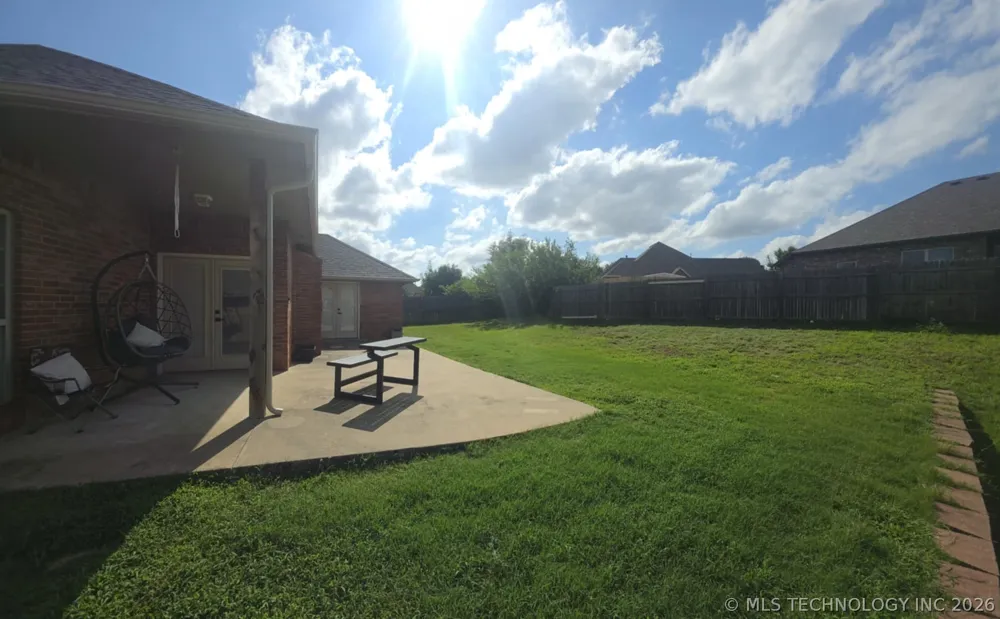 10915 Blue Sky Drive Midwest City, OK 73130