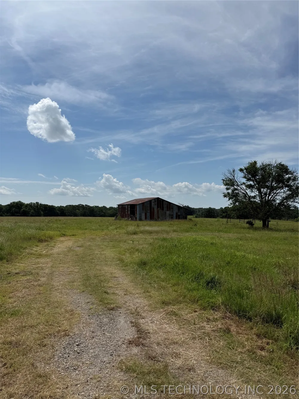 8170 Bryant Road Henryetta, OK 74880
