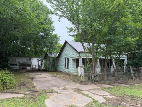 315 W 5th Street