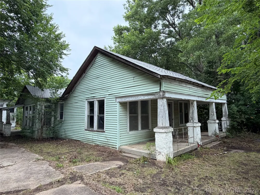 315 W 5th Street Hominy, OK 74035