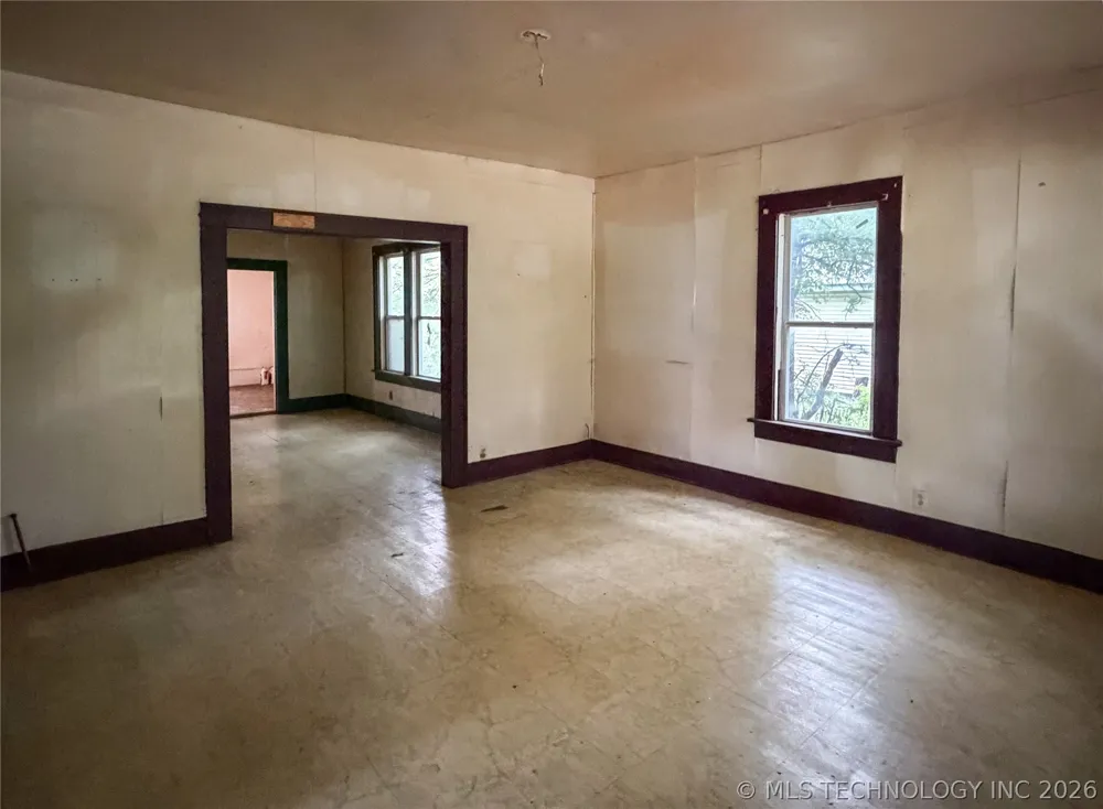 315 W 5th Street Hominy, OK 74035