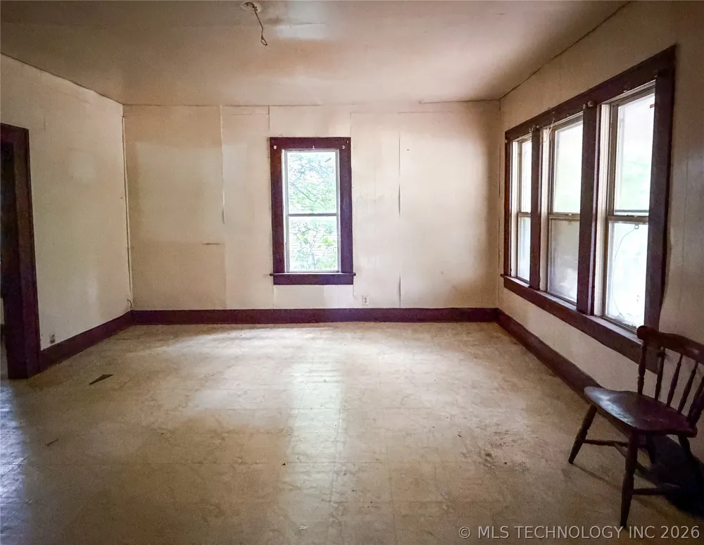 315 W 5th Street Hominy, OK 74035