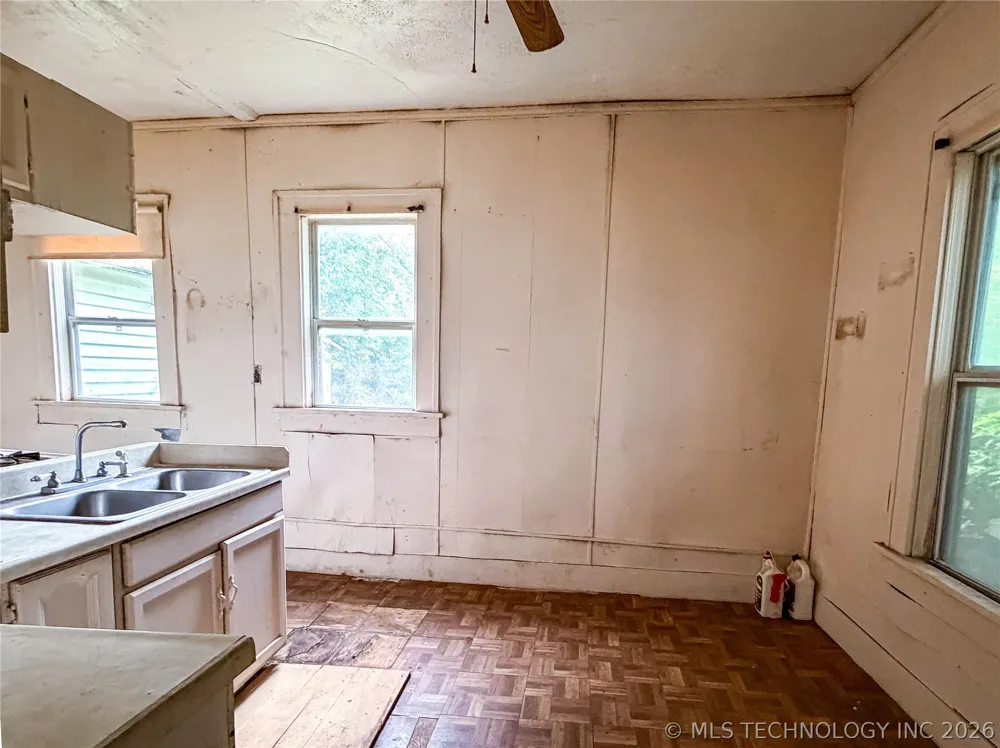 315 W 5th Street Hominy, OK 74035