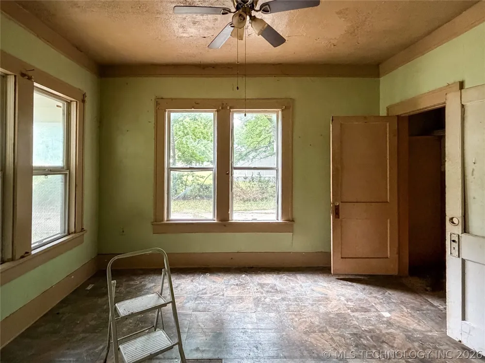 315 W 5th Street Hominy, OK 74035
