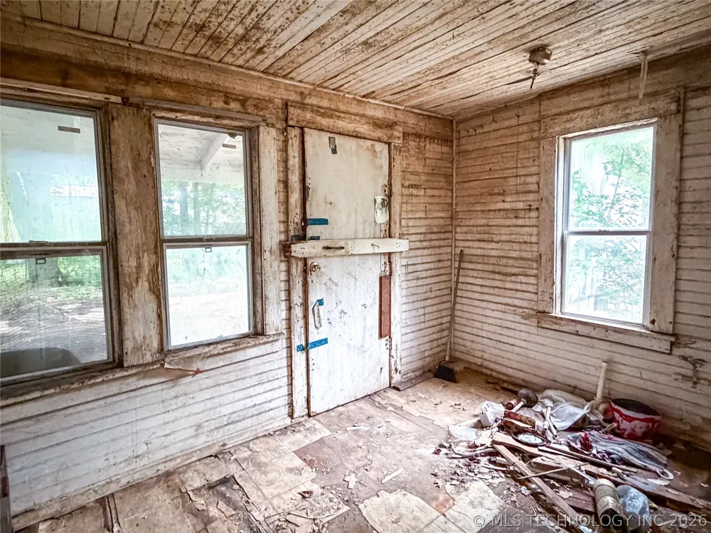 315 W 5th Street Hominy, OK 74035