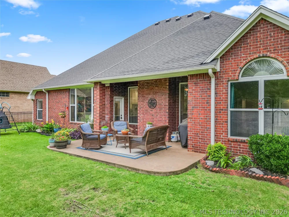 828 Sunset Court Ardmore, OK 73401