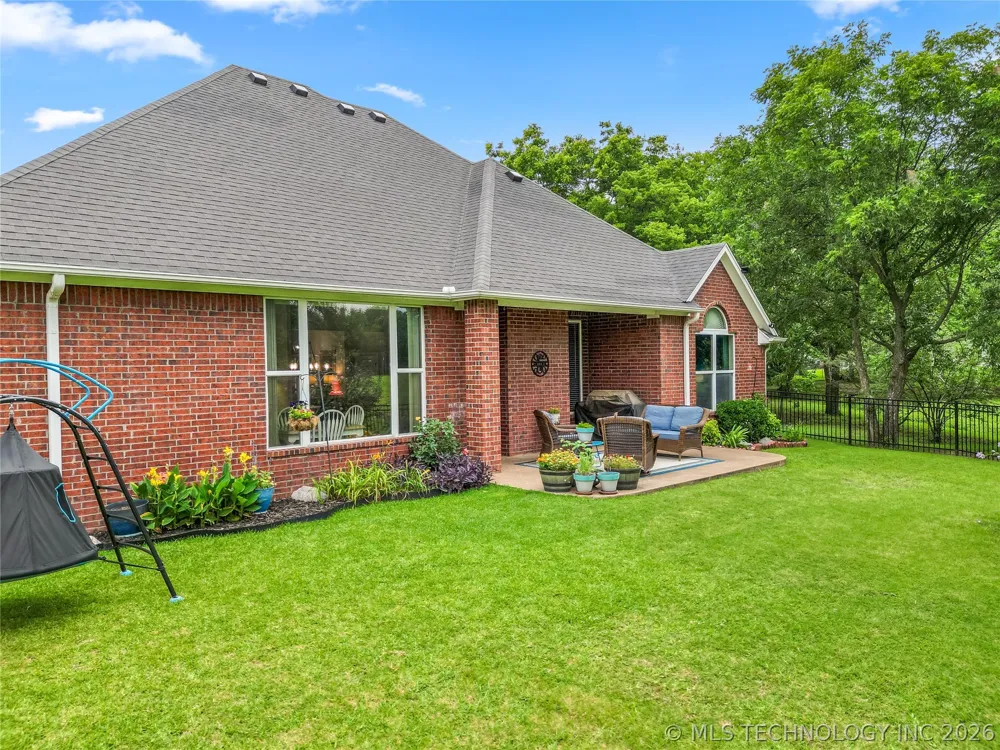828 Sunset Court Ardmore, OK 73401