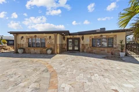 357 LA HACIENDA DRIVE