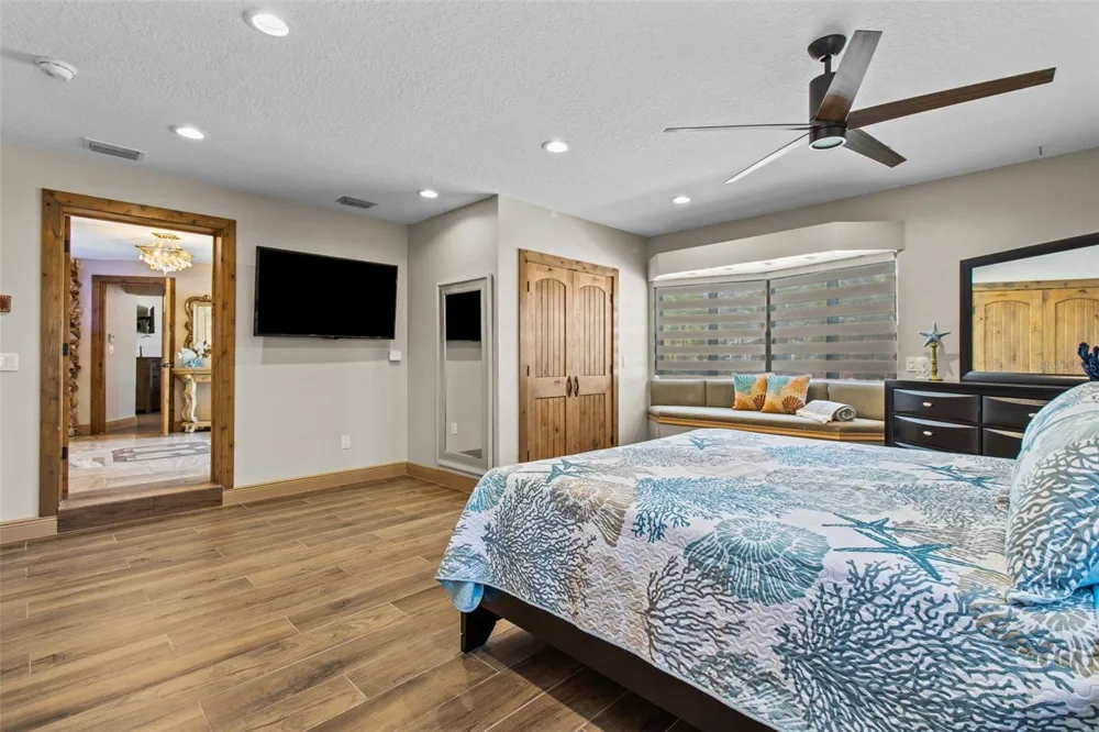 357 LA HACIENDA DRIVE Indian Rocks Beach, FL 33785