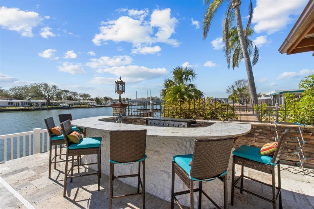 357 LA HACIENDA DRIVE Indian Rocks Beach, FL 33785