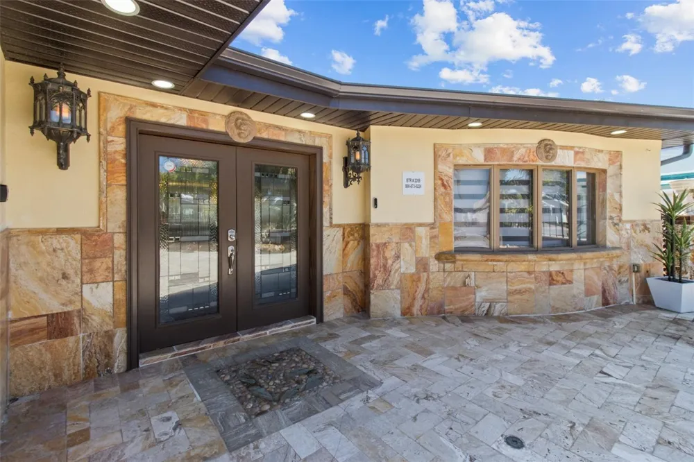 357 LA HACIENDA DRIVE Indian Rocks Beach, FL 33785