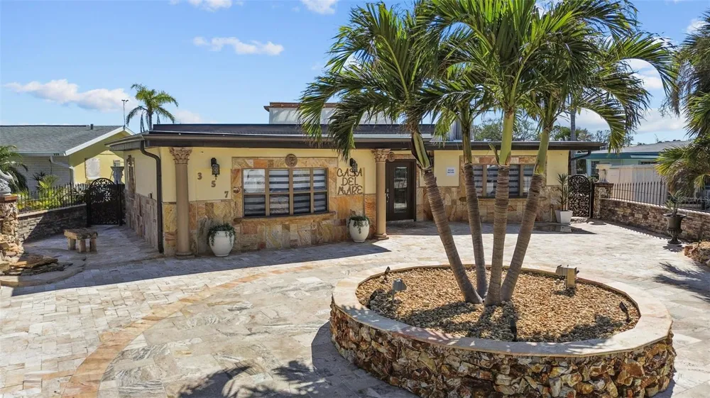 357 LA HACIENDA DRIVE Indian Rocks Beach, FL 33785