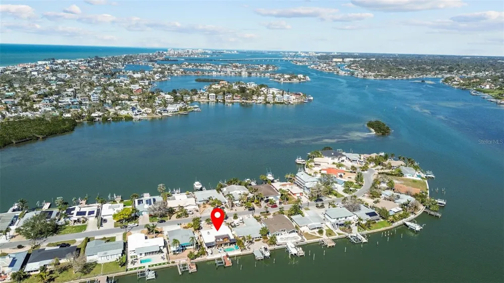 357 LA HACIENDA DRIVE Indian Rocks Beach, FL 33785